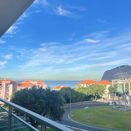 Charming Monumental 公寓 丰沙尔