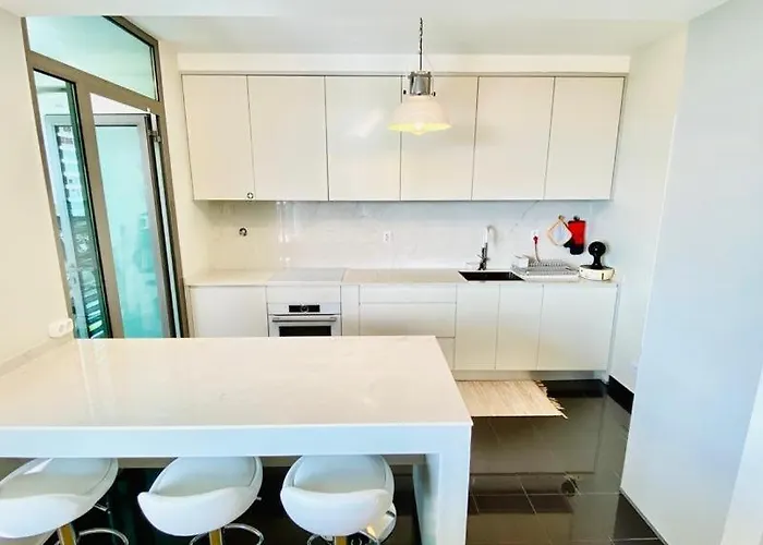 Charming Monumental Lejlighed *